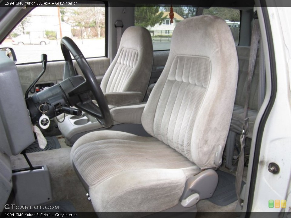 Gray Interior Photo for the 1994 GMC Yukon SLE 4x4 #62212235