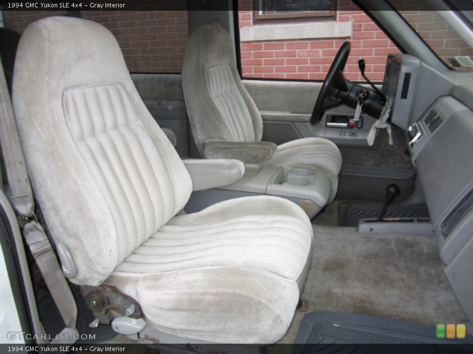 Gray Interior Photo for the 1994 GMC Yukon SLE 4x4 #62212244