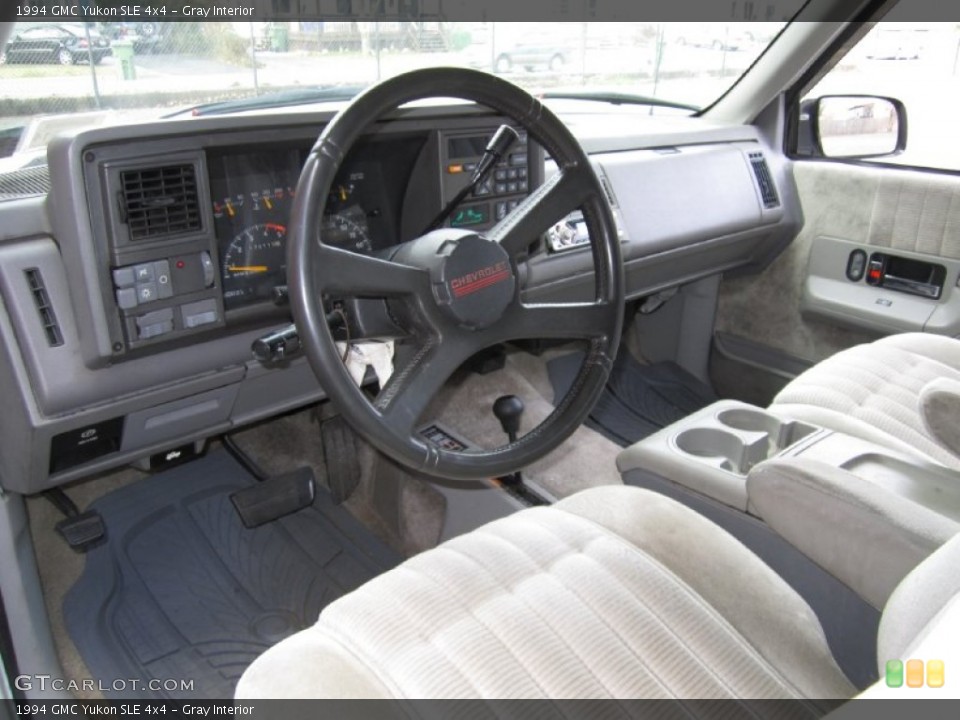 Gray Interior Photo for the 1994 GMC Yukon SLE 4x4 #62212252