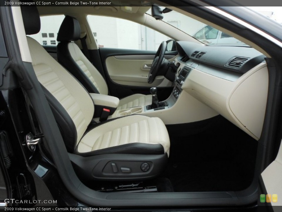 Cornsilk Beige Two-Tone Interior Photo for the 2009 Volkswagen CC Sport #62213545