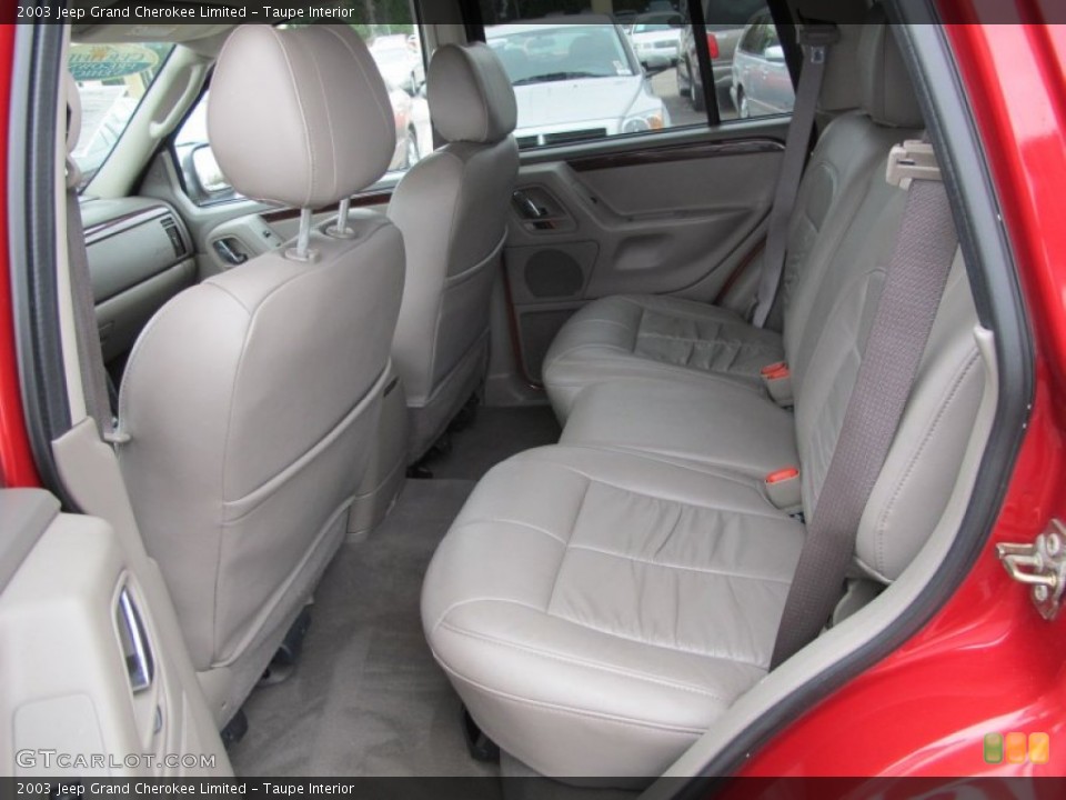 Taupe Interior Photo for the 2003 Jeep Grand Cherokee Limited #62216868