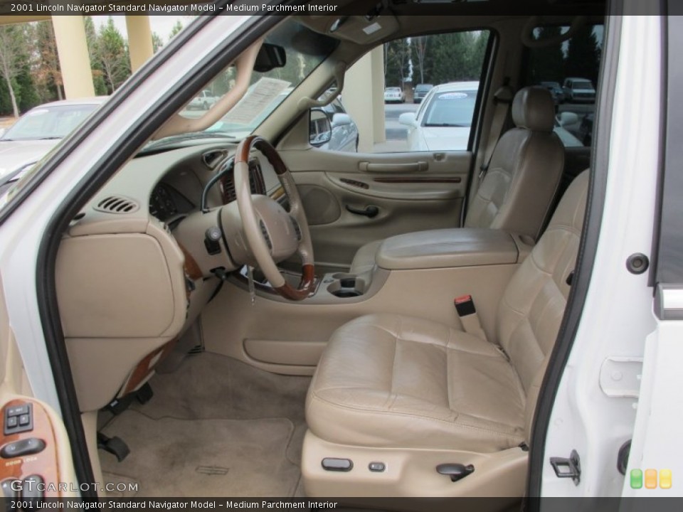 Medium Parchment Interior Photo for the 2001 Lincoln Navigator  #62217368