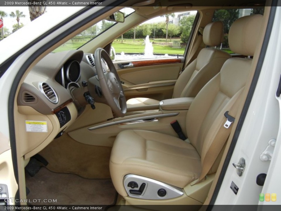 Cashmere Interior Photo for the 2009 Mercedes-Benz GL 450 4Matic #62224437