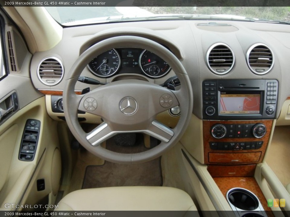 Cashmere Interior Dashboard for the 2009 Mercedes-Benz GL 450 4Matic #62224523