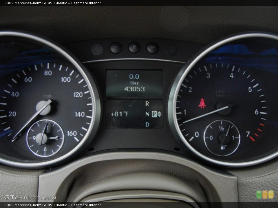 Cashmere Interior Gauges for the 2009 Mercedes-Benz GL 450 4Matic #62224532