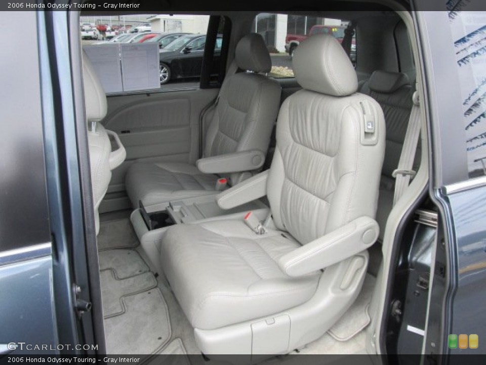 Gray Interior Rear Seat for the 2006 Honda Odyssey Touring #62227244