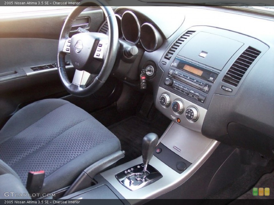 Charcoal Interior Dashboard for the 2005 Nissan Altima 3.5 SE #62233232