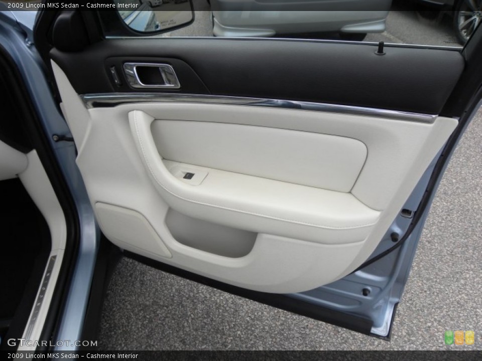 Cashmere Interior Door Panel for the 2009 Lincoln MKS Sedan #62235457