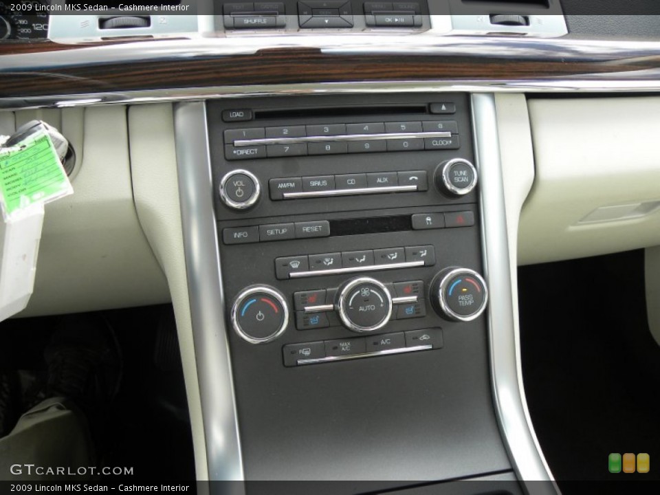 Cashmere Interior Controls for the 2009 Lincoln MKS Sedan #62235531