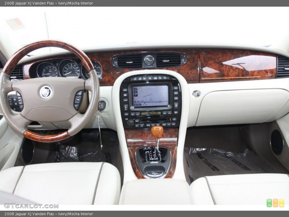 Ivory/Mocha Interior Dashboard for the 2008 Jaguar XJ Vanden Plas #62239126