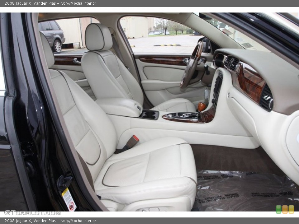 Ivory/Mocha Interior Photo for the 2008 Jaguar XJ Vanden Plas #62239318