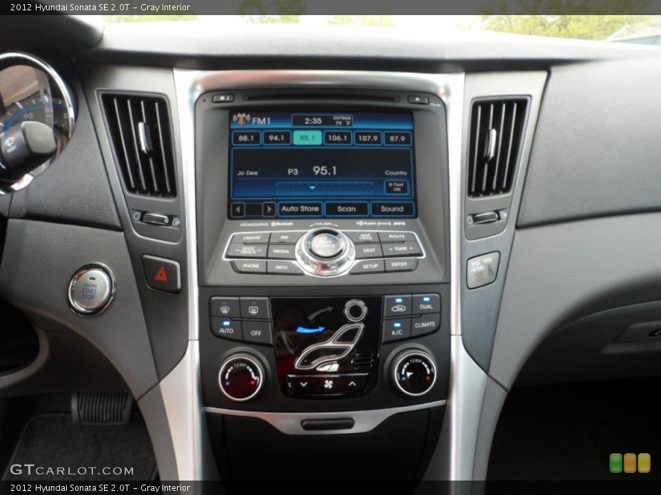 Gray Interior Controls for the 2012 Hyundai Sonata SE 2.0T #62253769