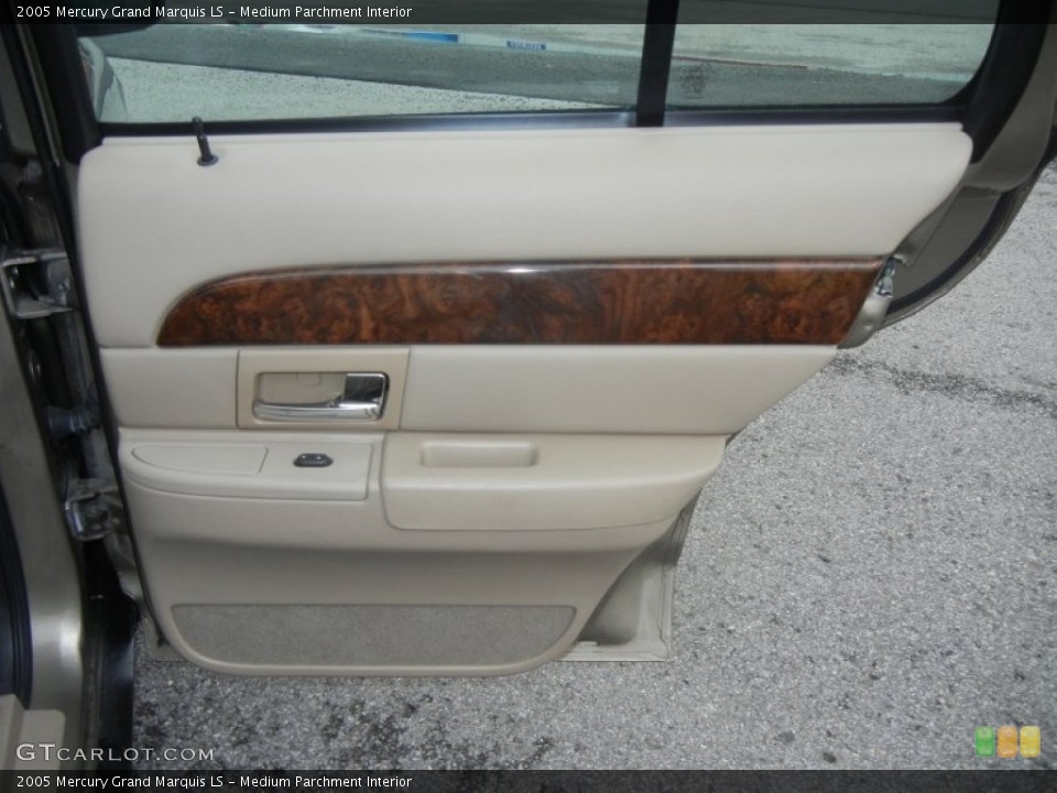 Medium Parchment Interior Door Panel for the 2005 Mercury Grand Marquis LS #62262037
