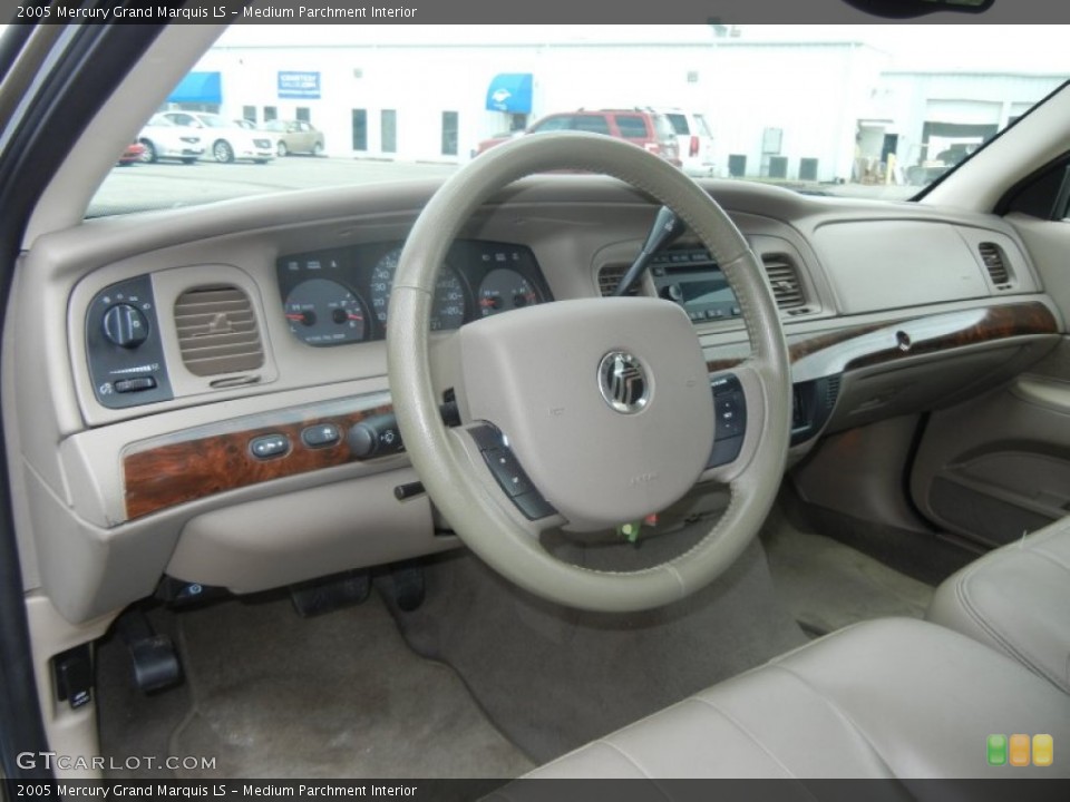 Medium Parchment Interior Photo for the 2005 Mercury Grand Marquis LS #62262064
