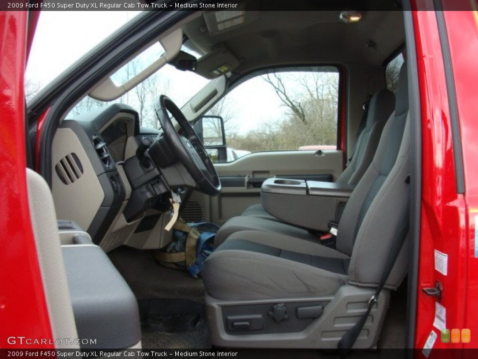 Medium Stone Interior Photo for the 2009 Ford F450 Super Duty XL Regular Cab Tow Truck #62264014