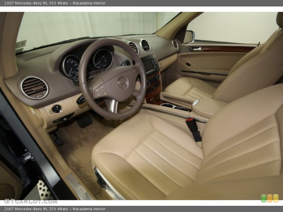 Macadamia Interior Photo for the 2007 Mercedes-Benz ML 350 4Matic #62280691