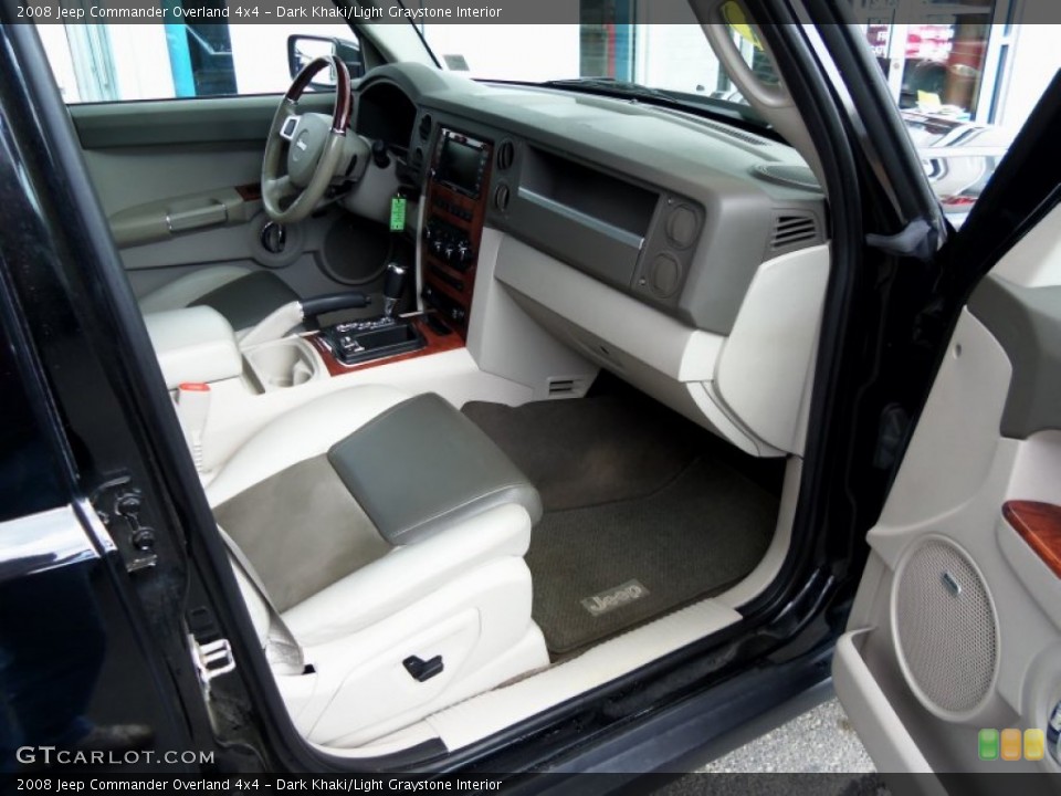 Dark Khaki/Light Graystone Interior Photo for the 2008 Jeep Commander Overland 4x4 #62282480