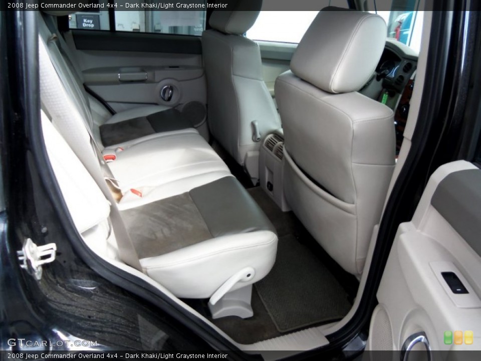 Dark Khaki/Light Graystone Interior Photo for the 2008 Jeep Commander Overland 4x4 #62282510