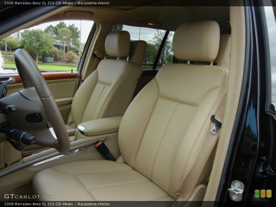 Macadamia Interior Photo for the 2008 Mercedes-Benz GL 320 CDI 4Matic #62287793