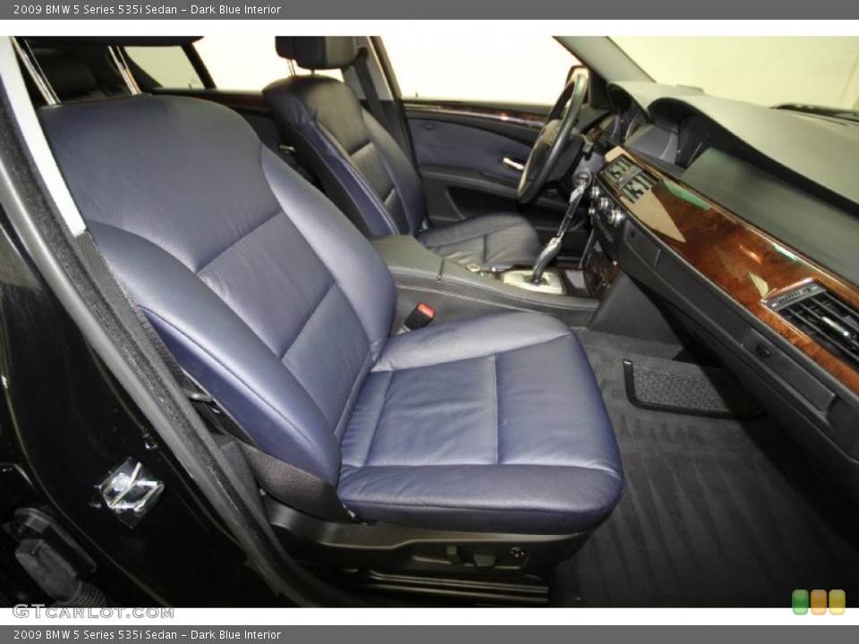 Dark Blue Interior Photo for the 2009 BMW 5 Series 535i Sedan #62288246