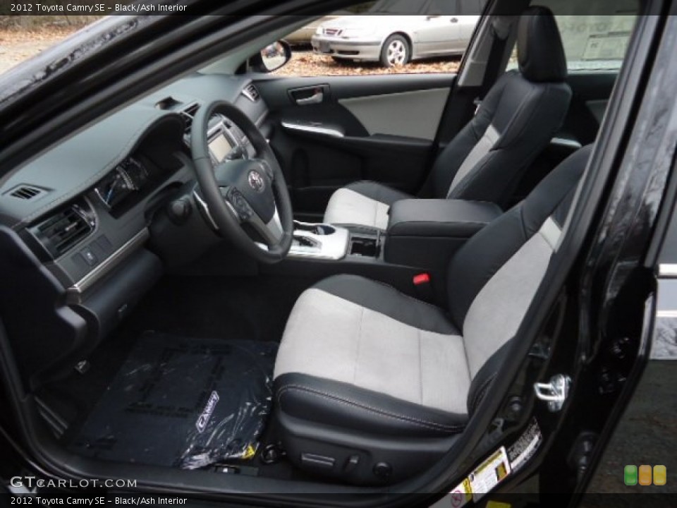 Black/Ash Interior Photo for the 2012 Toyota Camry SE #62298302
