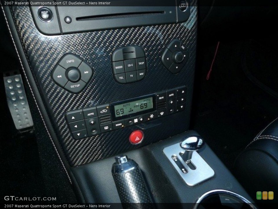Nero Interior Controls for the 2007 Maserati Quattroporte Sport GT DuoSelect #62309186