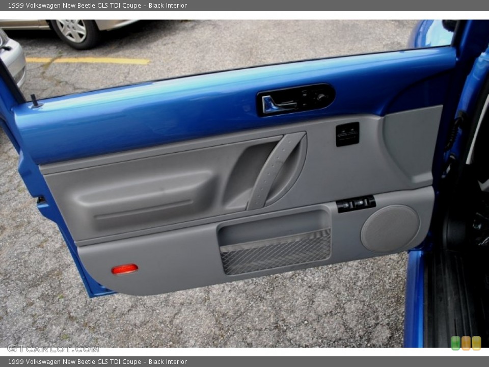 Black Interior Door Panel for the 1999 Volkswagen New Beetle GLS TDI Coupe #62317396