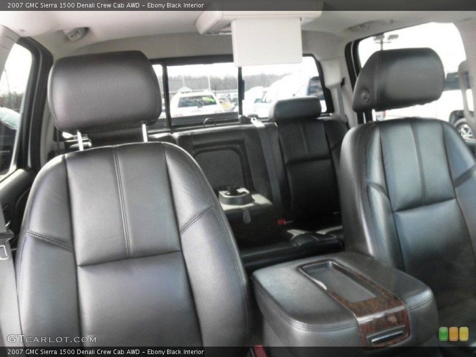 Ebony Black Interior Photo for the 2007 GMC Sierra 1500 Denali Crew Cab AWD #62338877