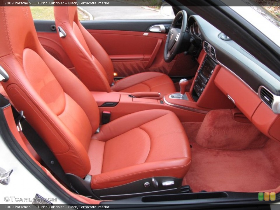 Black/Terracotta Interior Photo for the 2009 Porsche 911 Turbo Cabriolet #62344082