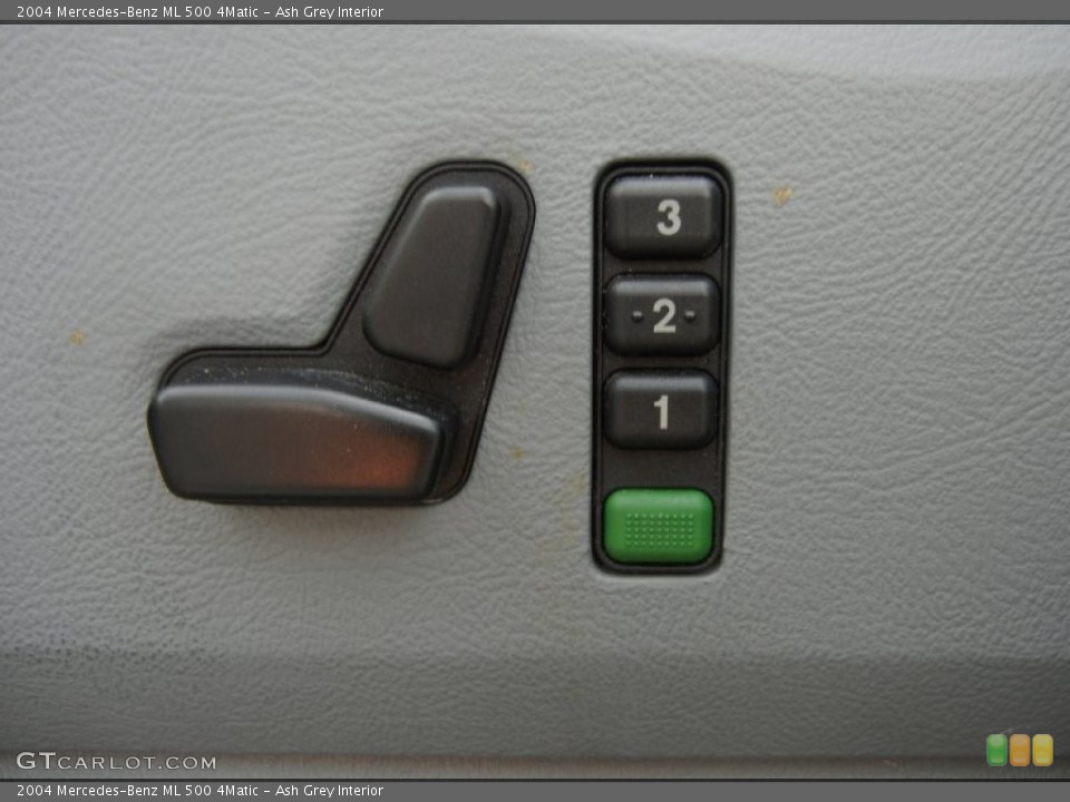 Ash Grey Interior Controls for the 2004 Mercedes-Benz ML 500 4Matic #62347787