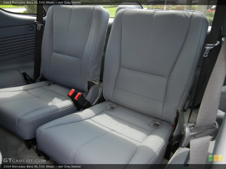 Ash Grey Interior Rear Seat for the 2004 Mercedes-Benz ML 500 4Matic #62347820