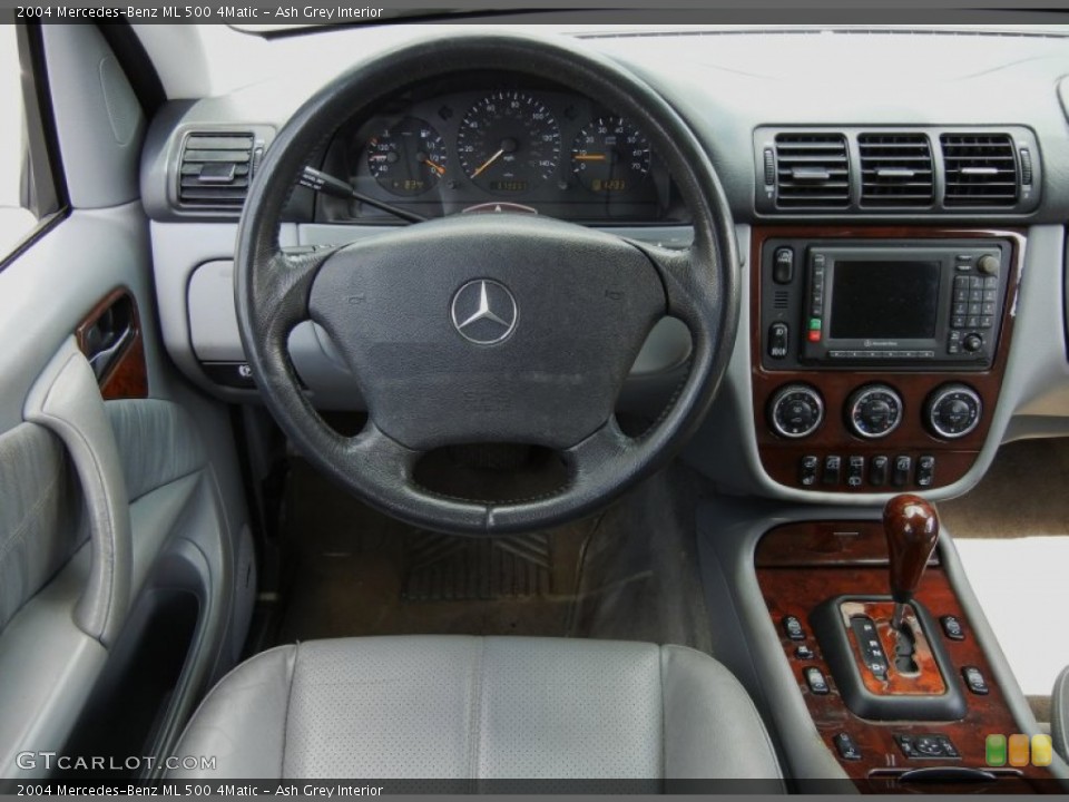 Ash Grey Interior Dashboard for the 2004 Mercedes-Benz ML 500 4Matic #62347866
