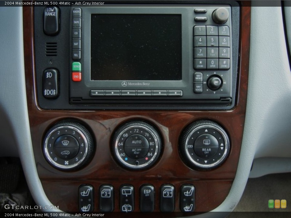 Ash Grey Interior Controls for the 2004 Mercedes-Benz ML 500 4Matic #62347892