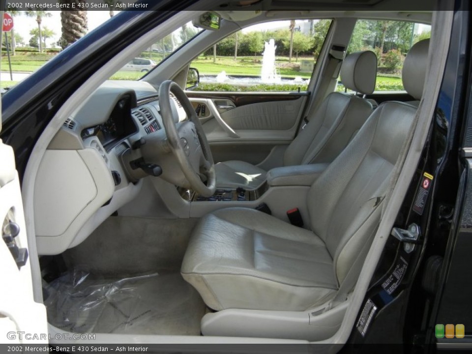Ash Interior Photo for the 2002 Mercedes-Benz E 430 Sedan #62348045