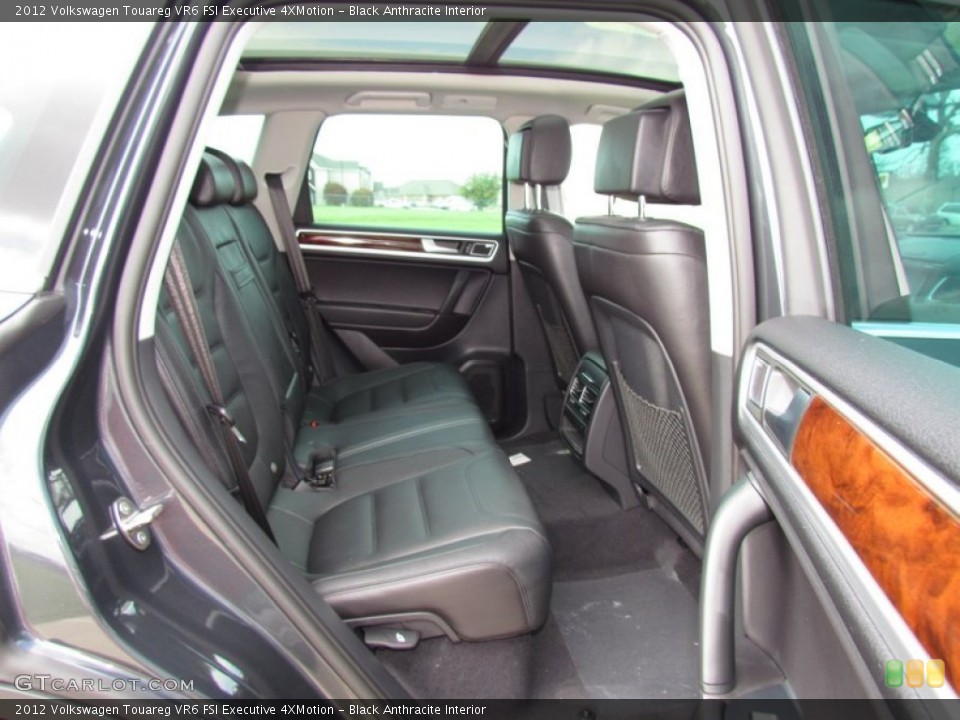 Black Anthracite Interior Photo for the 2012 Volkswagen Touareg VR6 FSI Executive 4XMotion #62349086