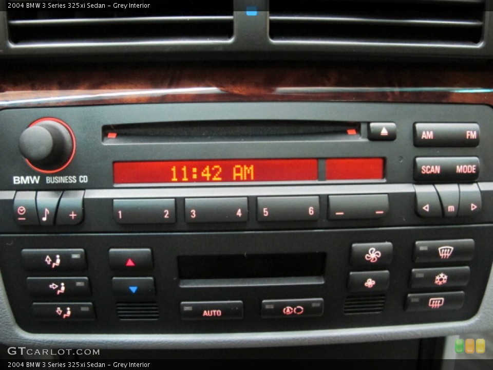 Grey Interior Audio System for the 2004 BMW 3 Series 325xi Sedan #62351987