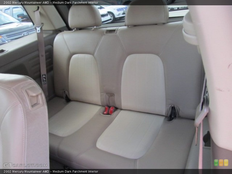 Medium Dark Parchment Interior Photo for the 2002 Mercury Mountaineer AWD #62355599