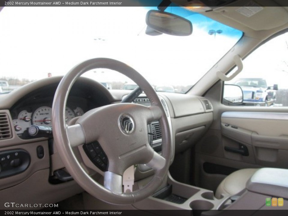 Medium Dark Parchment Interior Photo for the 2002 Mercury Mountaineer AWD #62355627