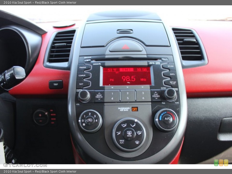 Red/Black Sport Cloth Interior Controls for the 2010 Kia Soul Sport #62361447