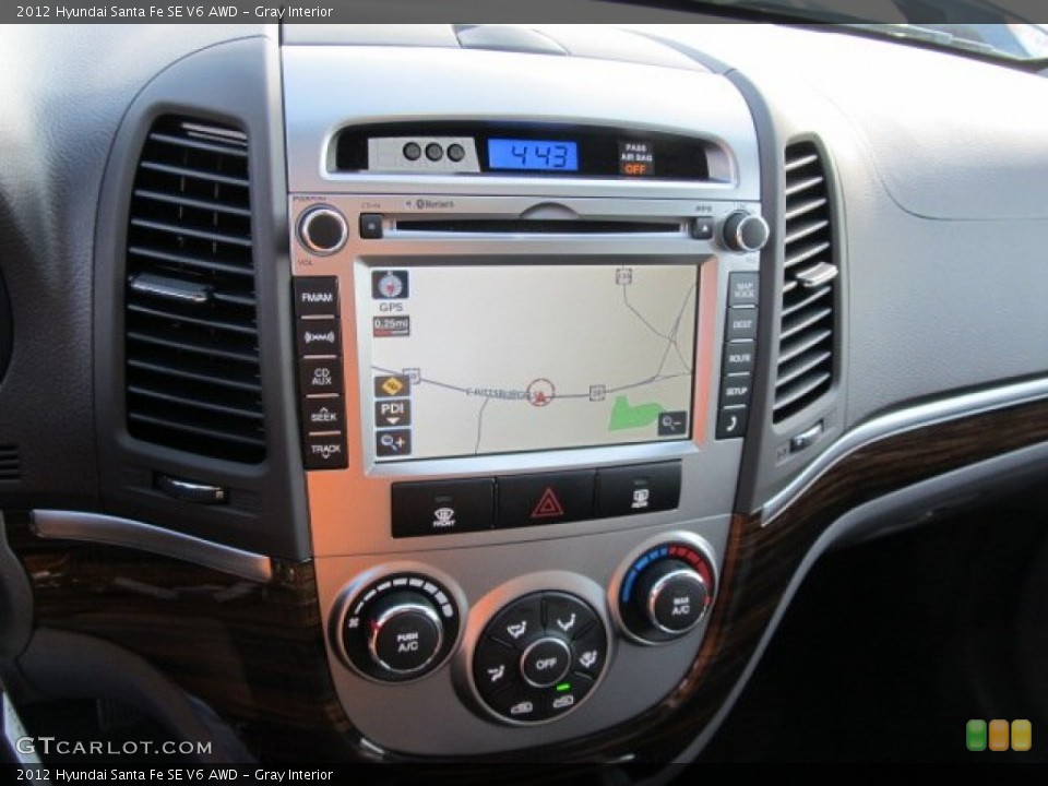 Gray Interior Navigation for the 2012 Hyundai Santa Fe SE V6 AWD #62362925