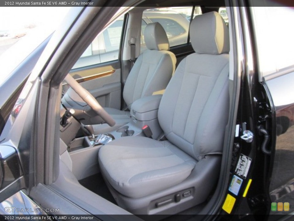Gray Interior Photo for the 2012 Hyundai Santa Fe SE V6 AWD #62362938
