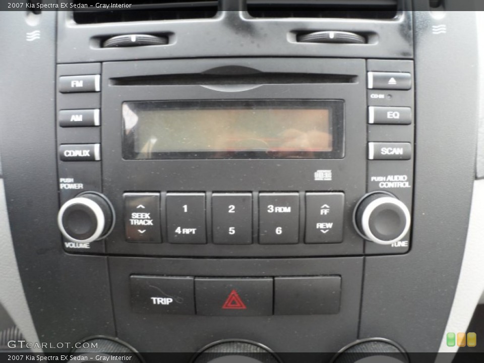 Gray Interior Audio System for the 2007 Kia Spectra EX Sedan #62363655