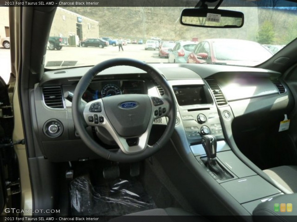 Charcoal Black Interior Dashboard for the 2013 Ford Taurus SEL AWD #62381241