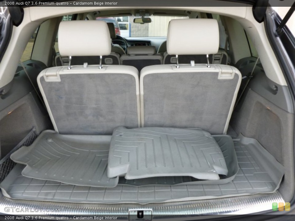 Cardamom Beige Interior Trunk for the 2008 Audi Q7 3.6 Premium quattro #62382102