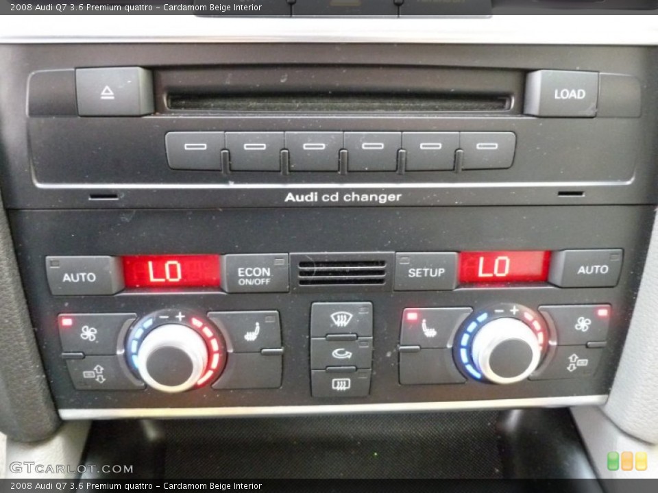 Cardamom Beige Interior Controls for the 2008 Audi Q7 3.6 Premium quattro #62382246