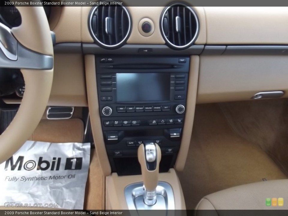 Sand Beige Interior Controls for the 2009 Porsche Boxster  #62382276
