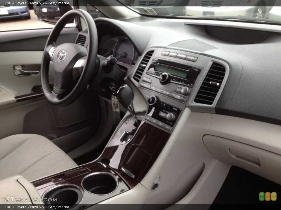 Gray Interior Dashboard for the 2009 Toyota Venza V6 #62400928