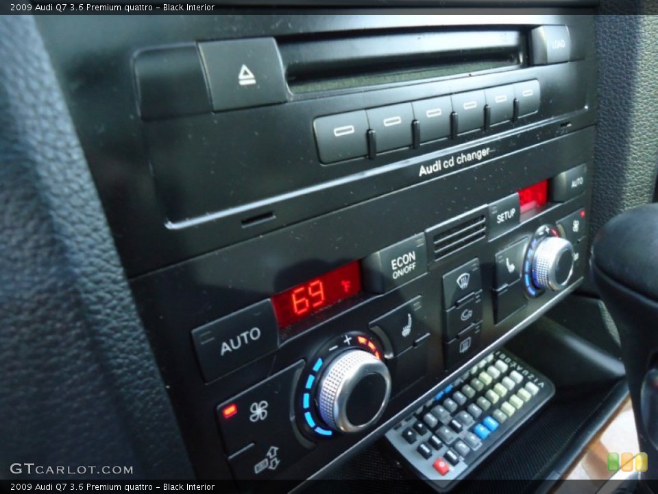 Black Interior Controls for the 2009 Audi Q7 3.6 Premium quattro #62415015
