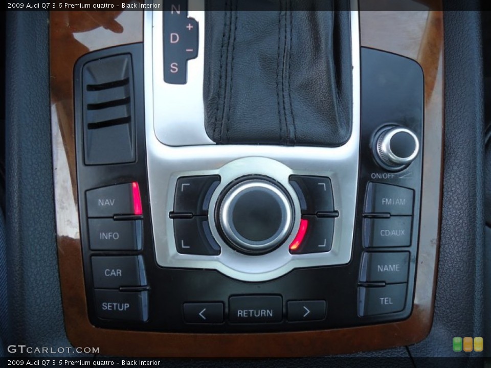 Black Interior Controls for the 2009 Audi Q7 3.6 Premium quattro #62415039