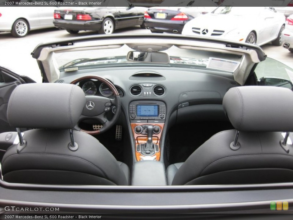 Black Interior Photo for the 2007 Mercedes-Benz SL 600 Roadster #62429781
